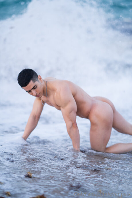 ebony wet pussy onlyfans hot naked img