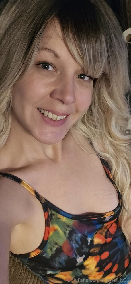 Magiclilly32 pretty pornstar galleries