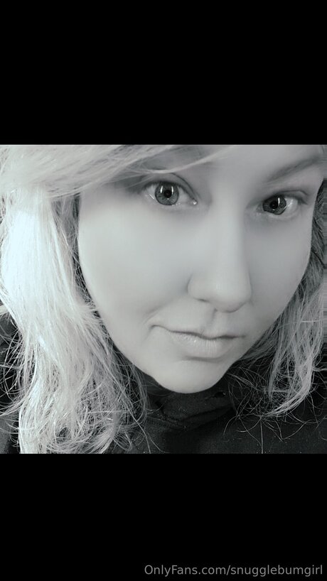 Snugglebumgirl sexy model archive