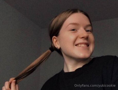 20 years old onlyfans exclusive image