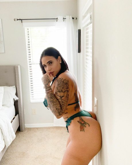 Daryta Sanchez model best photos