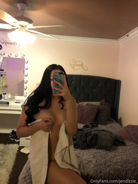 jendizzle_ model erotic image