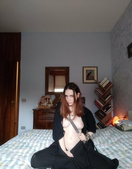 the suicide room naked actress pics