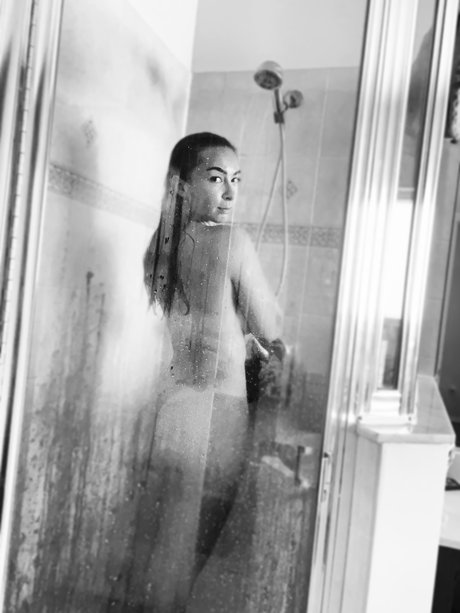 pregnant princess onlyfans erotic photo