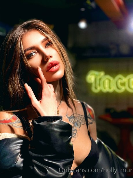 Holly Mur exclusive model galleries