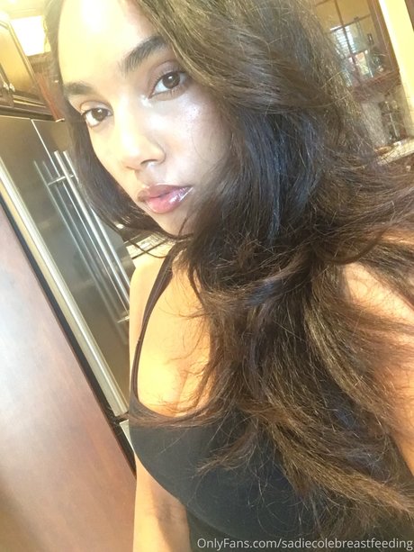 Sweet Lulu TV naked star pics