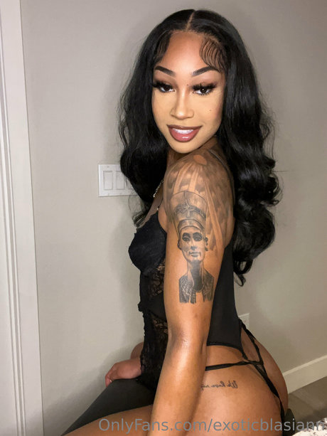 milf stockings onlyfans xxx picture