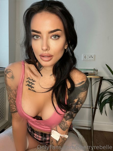 Cherry Rebelle nice model pics