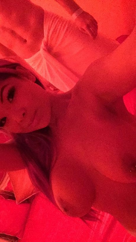 Vixen Vu erotic pornstar photos