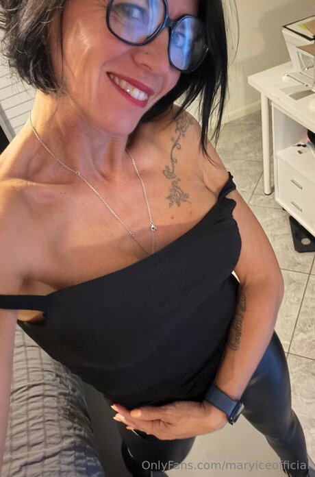 Maryiceofficial model nude pictures