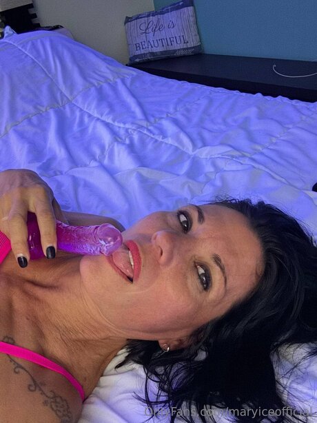 Maryiceofficial star nude galleries