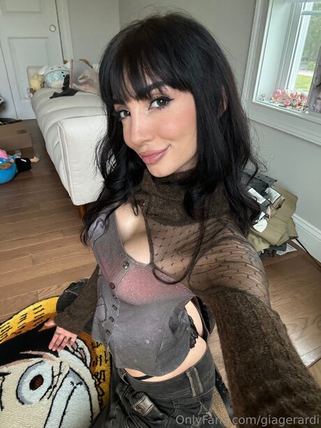 Giaisabella model art images