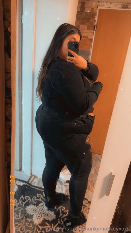 Chunkymonkeyxoxo model exclusive pictures