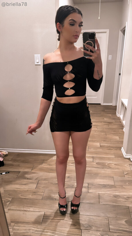 Sexybriellah pornographic star archive