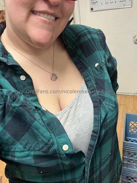 Nicolerosebaby Free hd model img