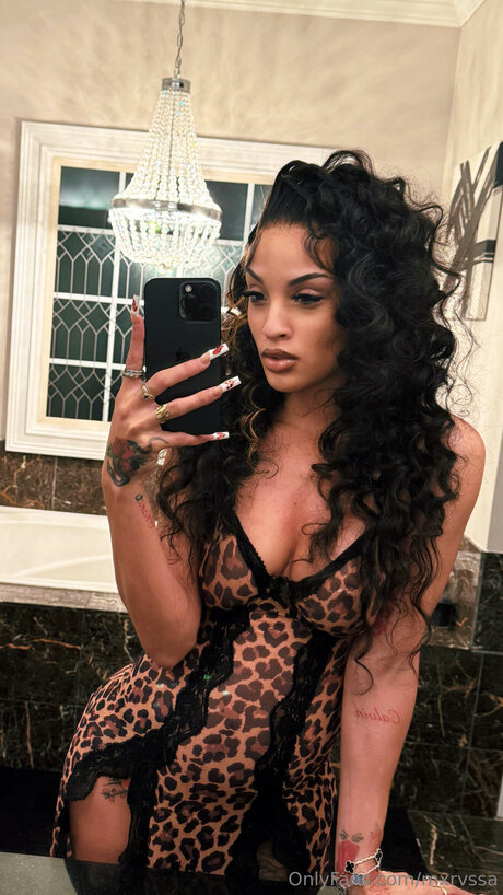 Mxrvssa sexy pornstar photo