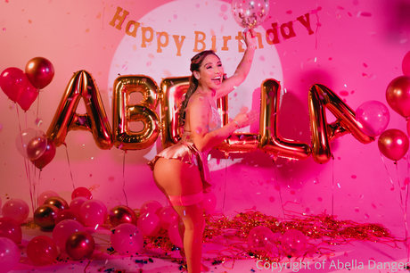 ebony bikini onlyfans pornos img