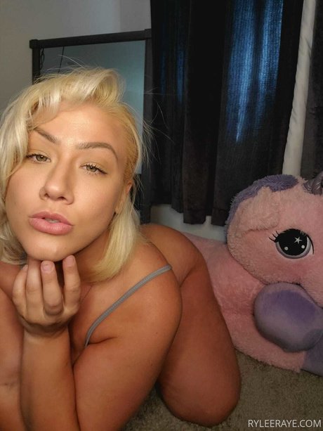 Rylee Rabbit_ model high quality gallery