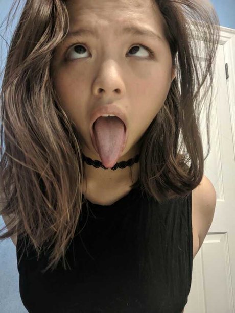 small onlyfans erotic pictures