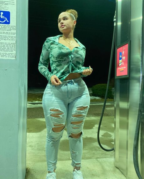 Janae Girard_ free actress image