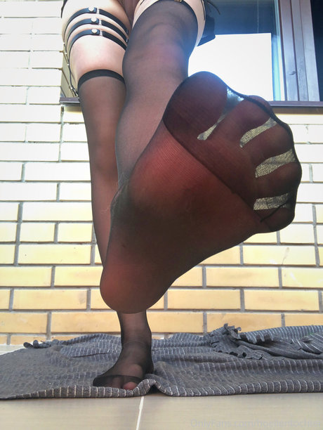 live onlyfans top pictures