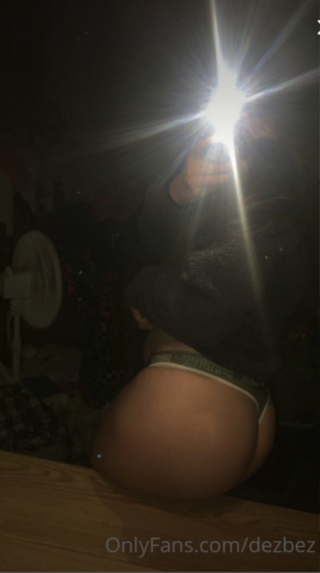 Dezbez model free photos