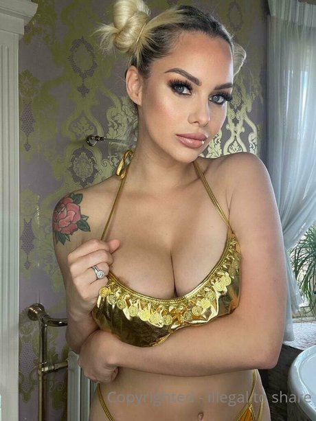 mirror onlyfans exclusive image