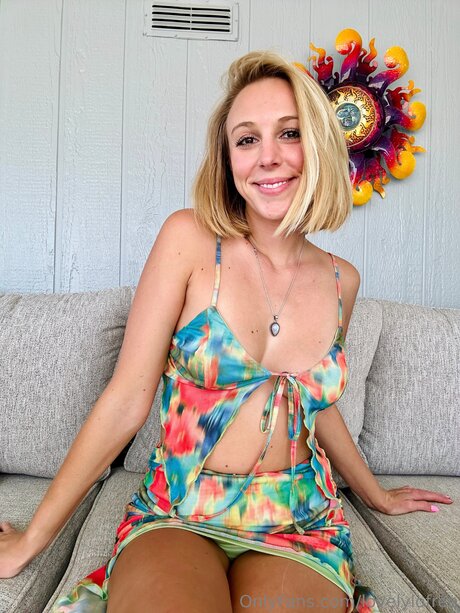 blonde milf onlyfans hot pictures