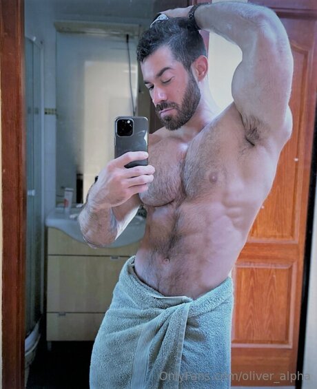 Oliver Alpha nude star pics