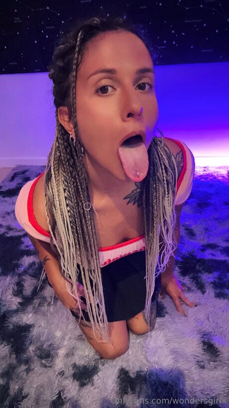 Wondersgirlx perfect model images