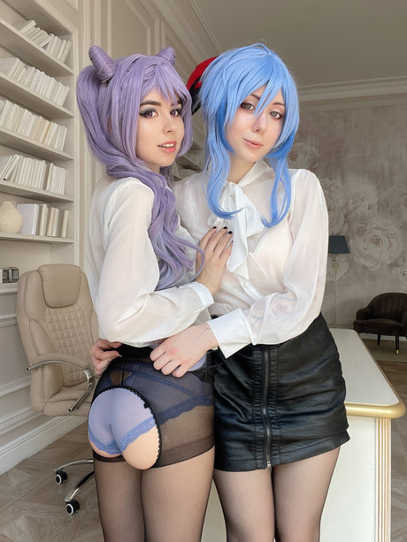 Tasha Bunny and Remi Fox hd pornstar img