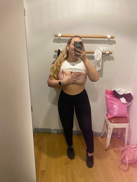 ebony wet pussy onlyfans hd picture