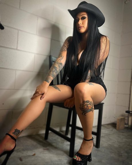 Shawnee_ pornstar naked images