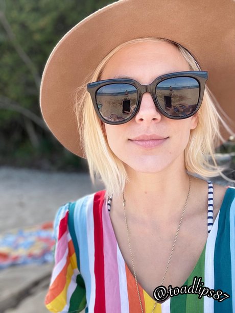 petite onlyfans hot naked img