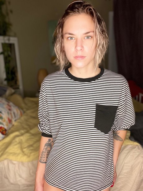 _Toadlips pretty pornstar image