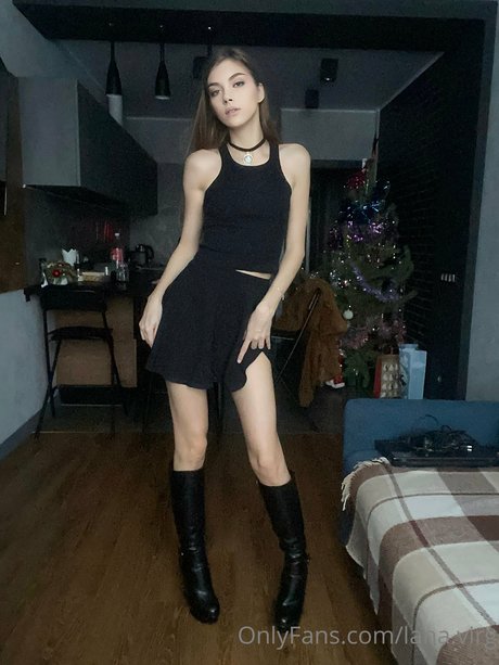 Lana Lanaxx X model nude images