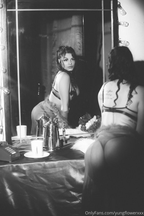 Young flower nude actress gallery