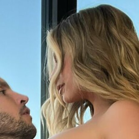 Duncan Saint naked model pics