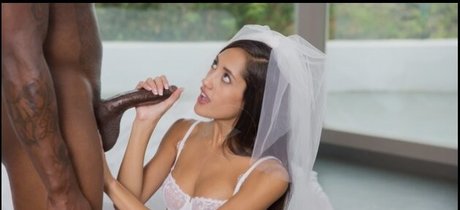 Chloe Amour Profile Pic