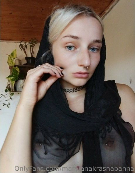 Maryjanakrasnapanna pornstar sex pics