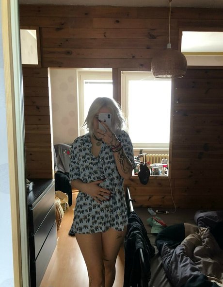 Maryjanakrasnapanna exclusive star pictures