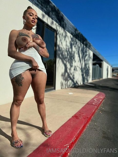 Sara Gold Iamsaragold hd model photo