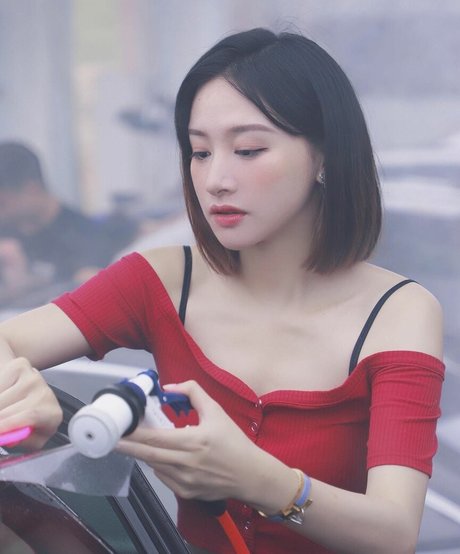 Inshy perfect pornstar image