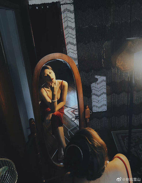 Inshy nude star gallery