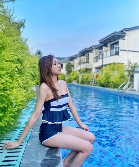 Inshy hot model photos