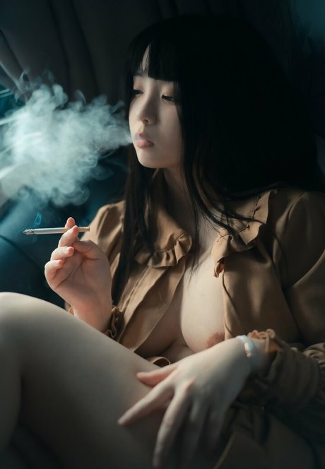 Raku nudes star images