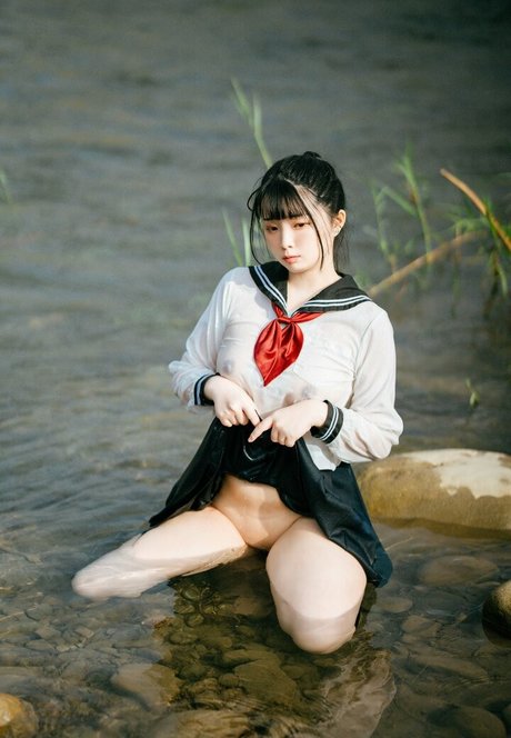 Raku top model pictures