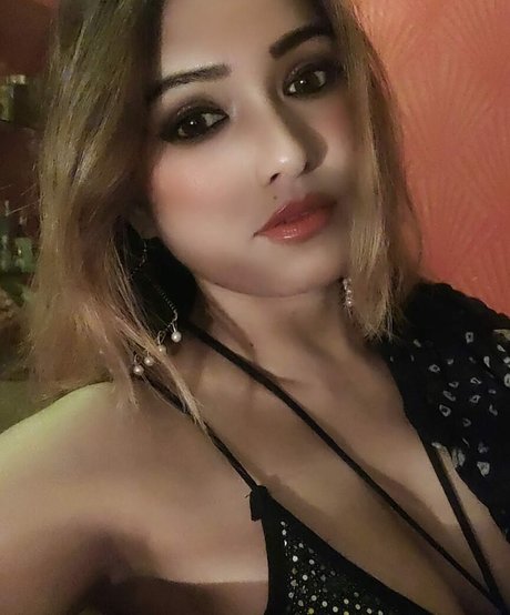 Zoya Rathore model best photos