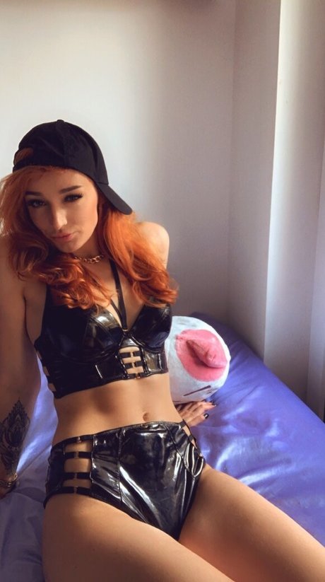 Zuccubuz pornstar art photo