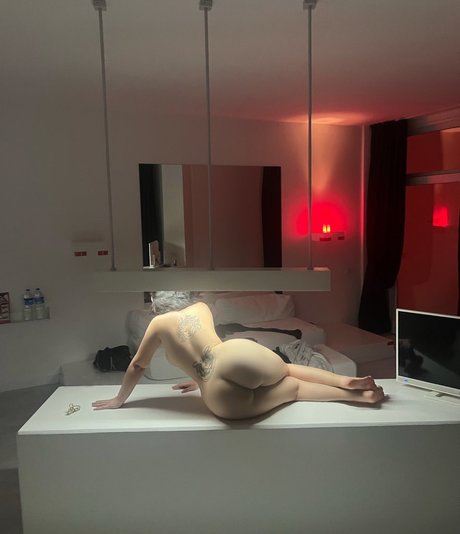 Benhaze44 art actress gallery